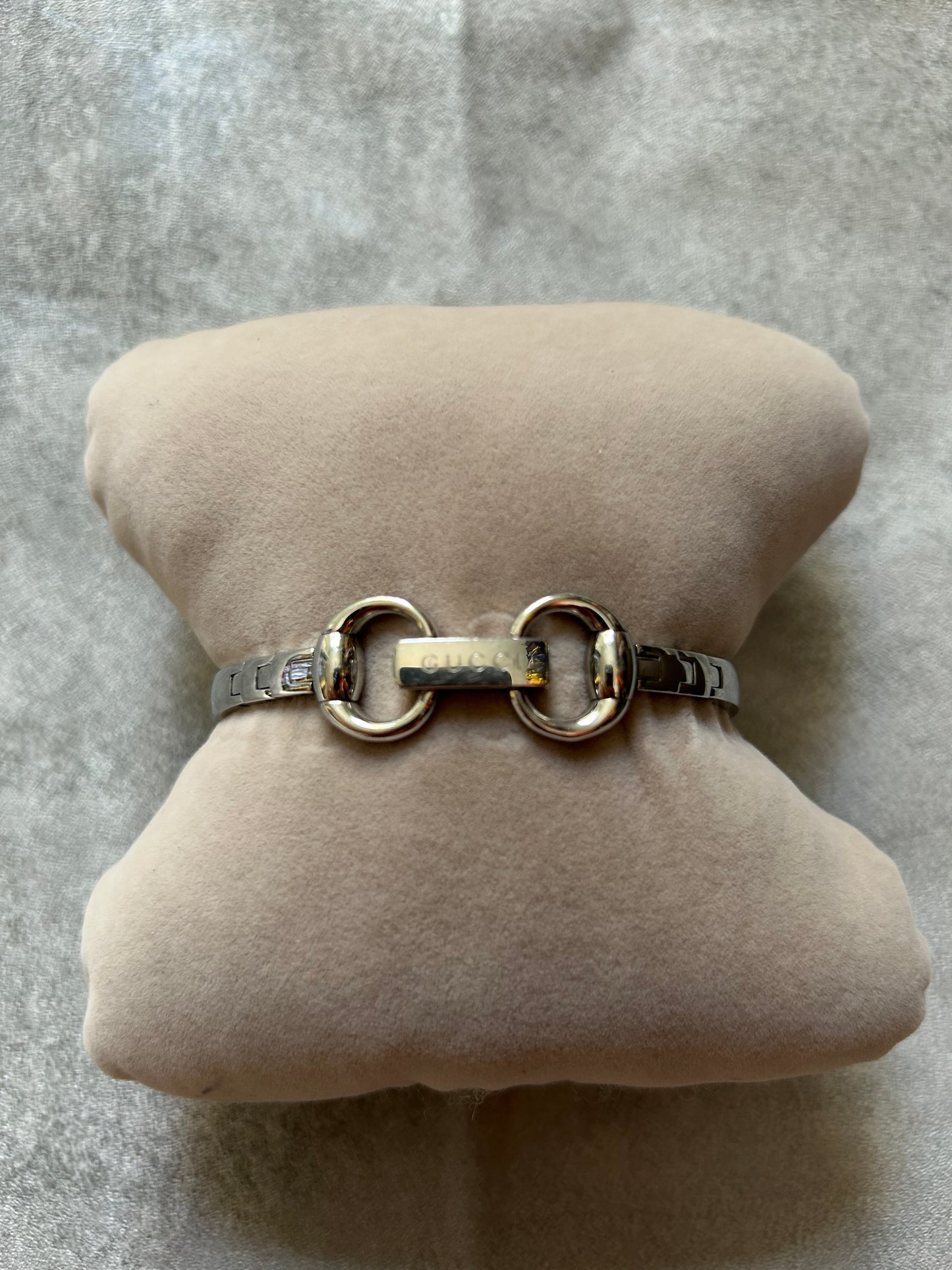 Gucci U-play quartz wristwatch