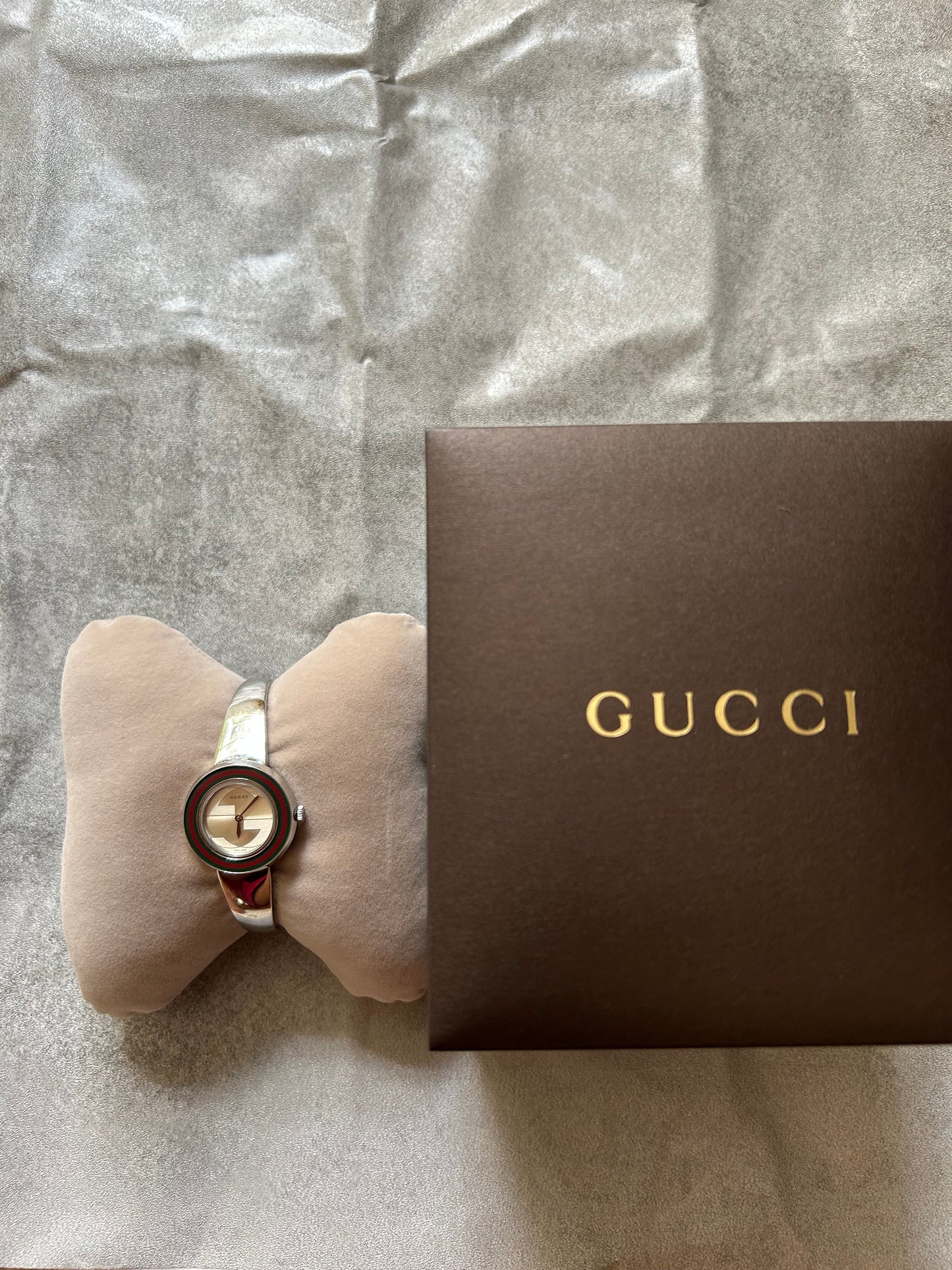 Gucci U-play quartz wristwatch