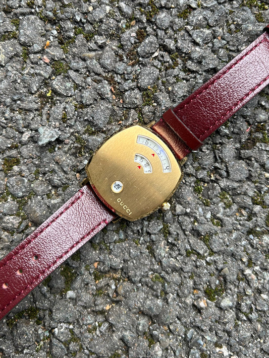 Gucci grip YA157411 wrsitwatch