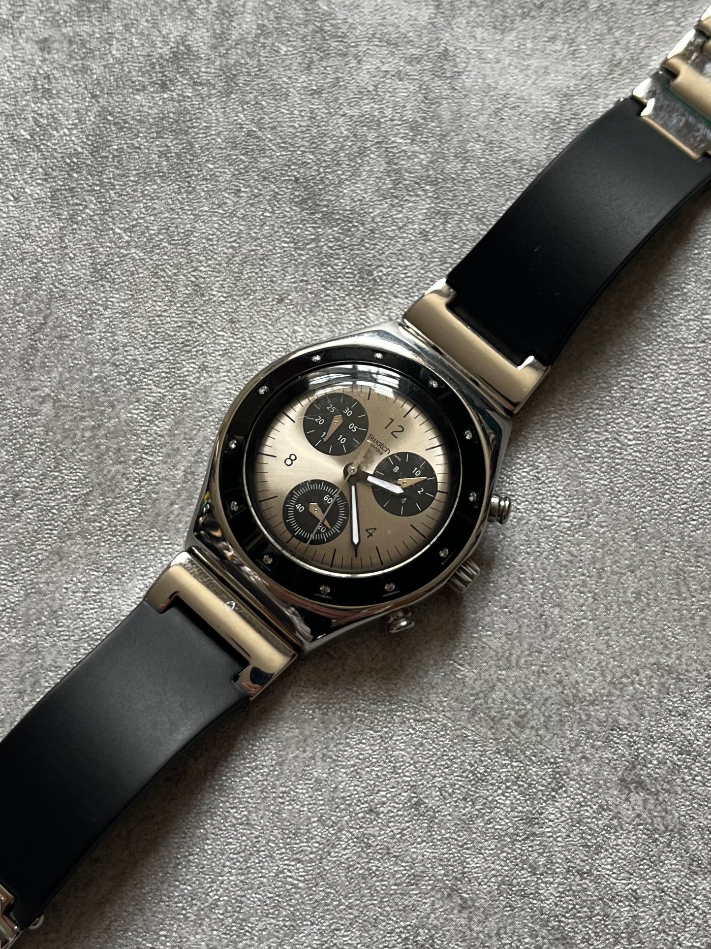 Super Rare Swatch 'Nuit Cosmique' Quartz wristwatch