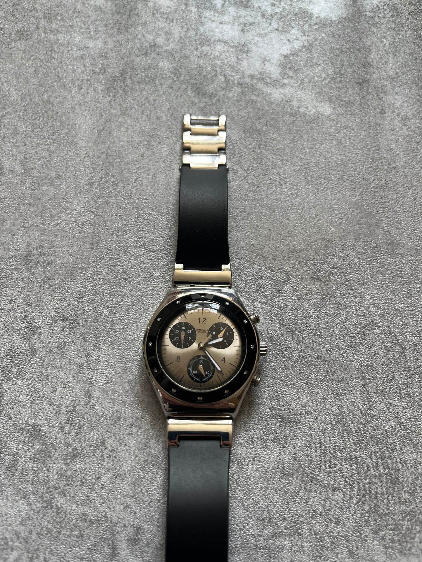 Super Rare Swatch 'Nuit Cosmique' Quartz wristwatch