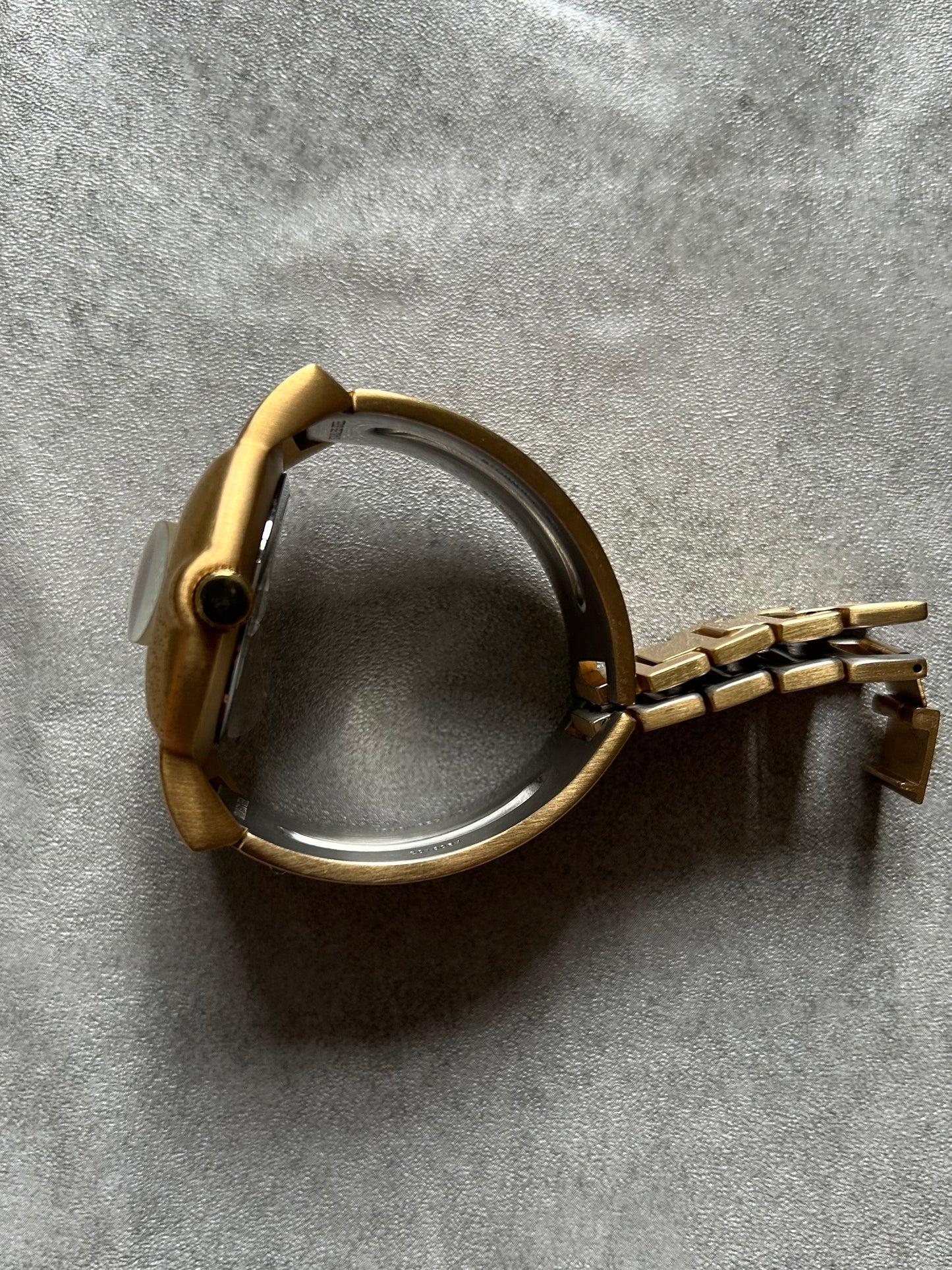 Y2K Storm Astro Quartz Wristwatch